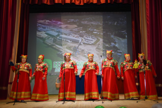 «Песни Победы» поют самодеятельные артисты из поселка Нижняя Мондома